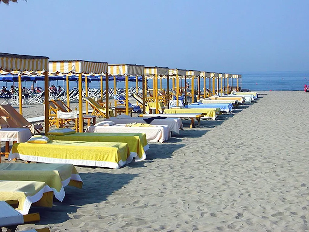 Albachiara Inn Residence Apartments Ameglia Italien