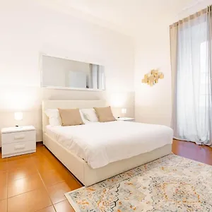 https://casa-micheli-a-trastevere.it-romehotels.com